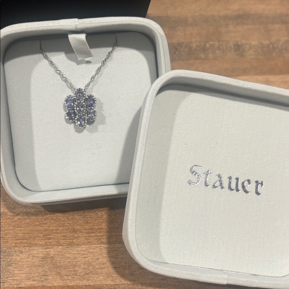 Vintage Stauer Tanzanite Cluster Necklace ~ Brand New ~ Never Worn - Picture 7 of 7